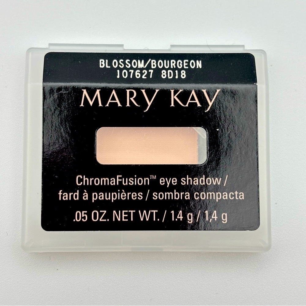 Mary Kay Chromafusion Matte Eye Shadow in Blossom/ Bourgeon 107627 8D18